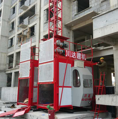 河南川達(dá)施工升降機(jī)租賃時(shí)要做好哪些檢查？